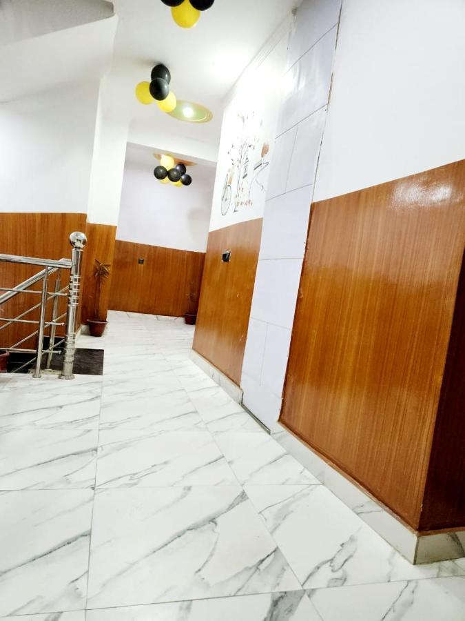 The Hotel Grace Place Inn New Delhi Exterior photo